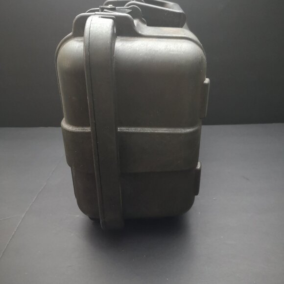 Cabela's H11 Black Pistol & Ammo Lockable Case with Foam Inserts 12"x 10" - Picture 4 of 8